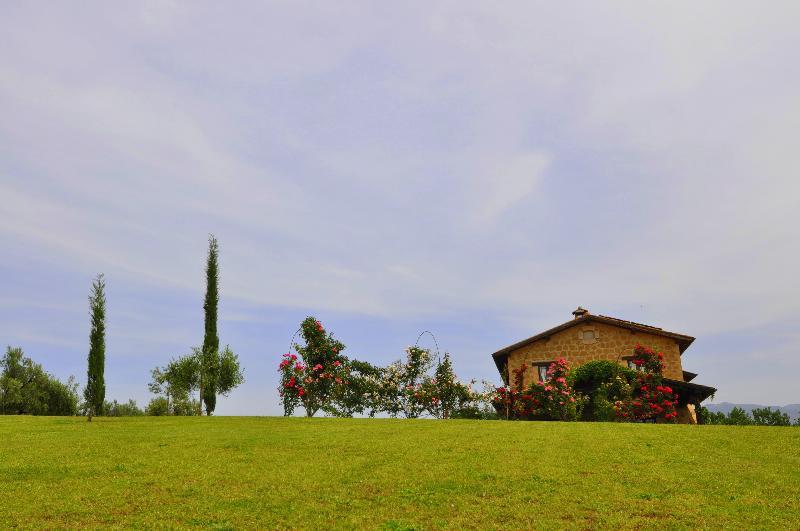 Borgo Nociquerceto Hotel Tarano Buitenkant foto